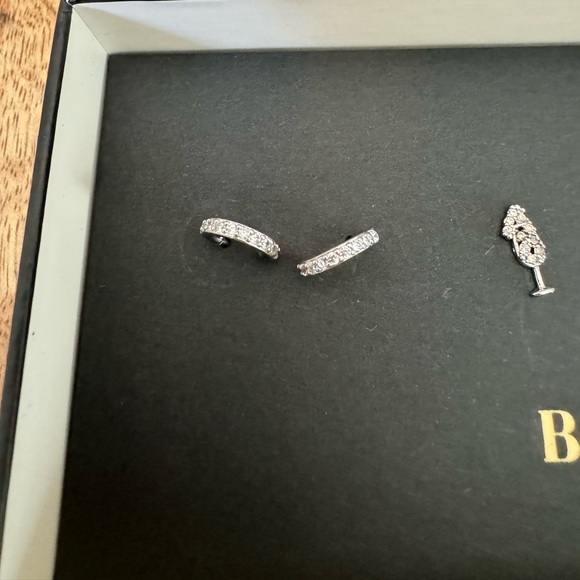 Set of 4 stud RBP Earrings - Picture 3 of 4